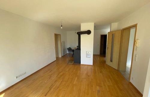Ergoldsbach Apartment | Große gemütliche Ferienwohnung Landshut, 24-7, WLAN, Parkplatz, Top ausgestattet