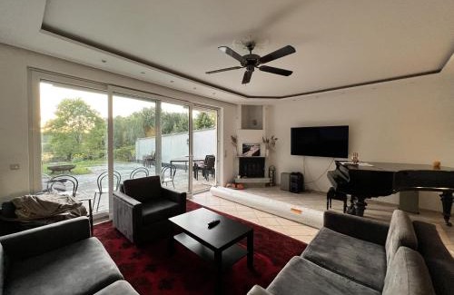 Dagow Apartment | Große Terrassenwohnung mit Seeblick