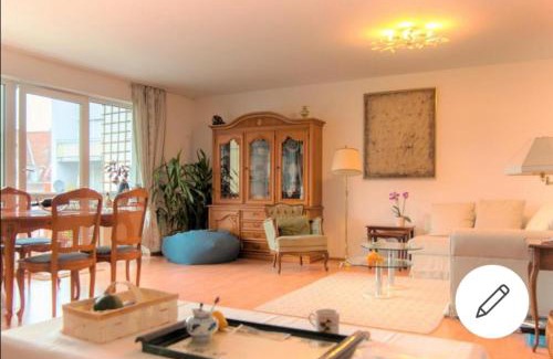 Mitte Apartment | Große Wohnung für Gruppe