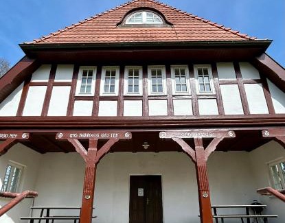 Hohenkirchen House | Großes Ferienhaus an der Ostsee "Oldevighus"