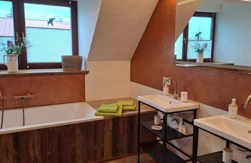 Schoenfeld-Weissig House | Großes Kuschliges und Liebevoll Eingerichtetes Ferienhaus für 2 Personen