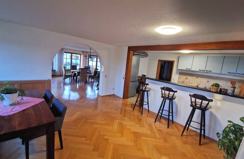 Unterallgau House | Großes Ländliches Haus mit Garten und Malerischem Ausblick, Beste Lage im Allgäu
