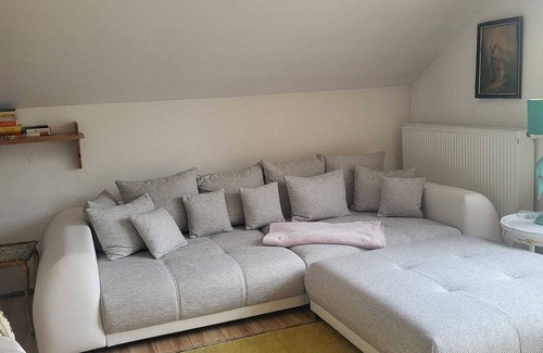 Mittelhof Apartment | Großzügiges Studio mit Siegblick und Großem Balkon