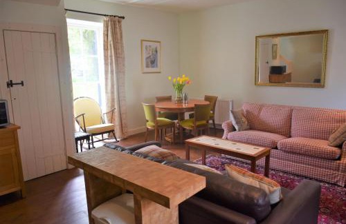 Carsethorn House | Grooms Cottage