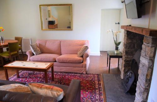 Carsethorn House | Grooms Cottage