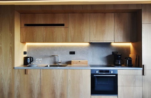 Athens City Centre Apartment | Groovy - Acropolis view 1-Bdr Apartment