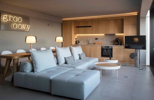 Athens City Centre Apartment | Groovy - Acropolis view 1-Bdr Apartment