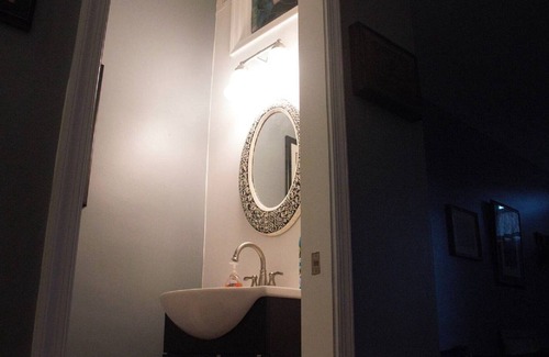 Fells Point House | Groovy Fells Point/Harbor East Home. Great for 1-3
