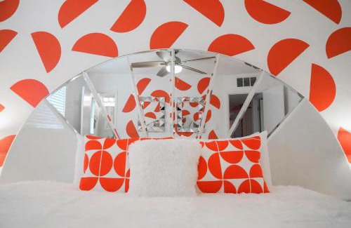 Camelback East House | Groovy Getaway - 70s themed house