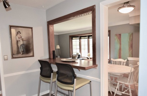Harper Woods House | Grosse Pointe area updated ranch