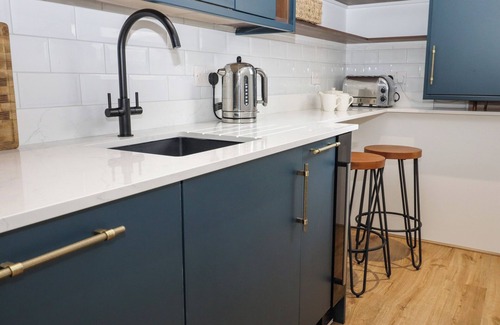 Royal Tunbridge Wells Cottage | GROSVENOR ABODE, pet friendly in Royal Tunbridge Wells