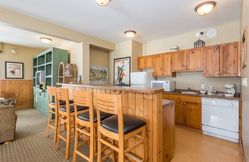 Silver Star Mountain Condo | Ground floor Creekside Condo with direct trail access - Pet Friendly !