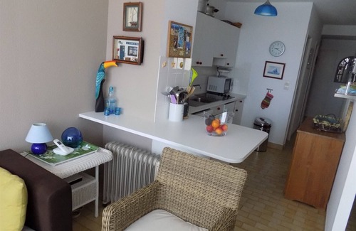 La Turballe Apartment | Ground floor apartment with terrace and enclosed garden - Direct Beach Access
