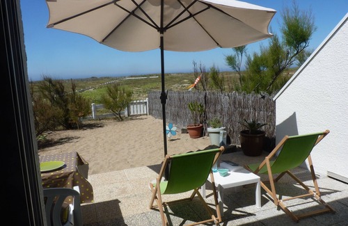La Turballe Apartment | Ground floor apartment with terrace and enclosed garden - Direct Beach Access
