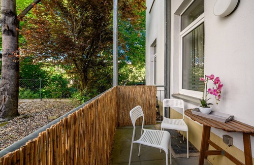 Sudenburg Condo | Ground floor apartment with terrace in the backyard in iconic Magdeburg-Sudenburg