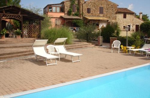 Casole d'Elsa Apartment | Ground floor apartment with pool view Gazebo