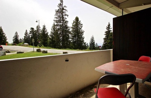 Chamrousse Apartment | Ground floor, balcony, tv, ski locker, 19m², Chamrousse