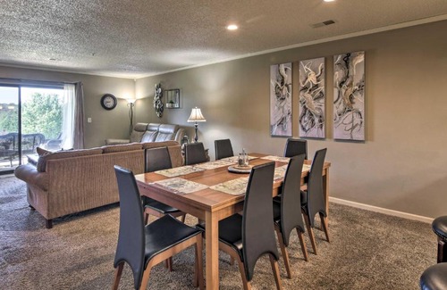 Branson Apartment | Ground-Floor Condo with Patio 1 Mi to 76 Strip!