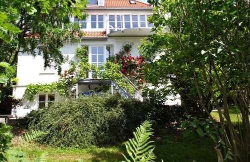 Utting am Ammersee Apartment | Ground floor apartment in a beautiful old villa