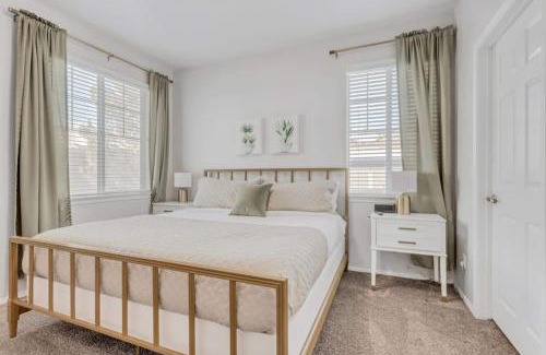 Clearfield Apartment | Ground Floor King Beds Pool Gym Near Hill AFB