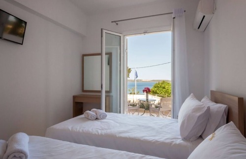 Lassi Apartment | Ground Floor Studio with Sea View (Unit F)
