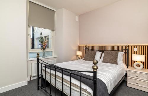 Aberdeen West End Apartment | * Ground Floor * The Grove *