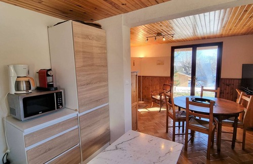 Saint-Michel-de-Chaillol House | Ground Floor Chalet Apartment - Near Lauzière Chairlift - WiFi, Parking, Private Garden