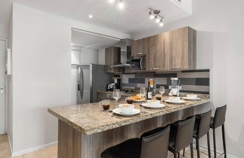 Boegoeroei Condo | Ground Level Condo 2BR 2BA w/Pool Access & Gym