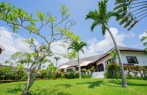 Bengkel Sari Villa | Group Getaway! 2BR Private Pool Villa in Tabanan