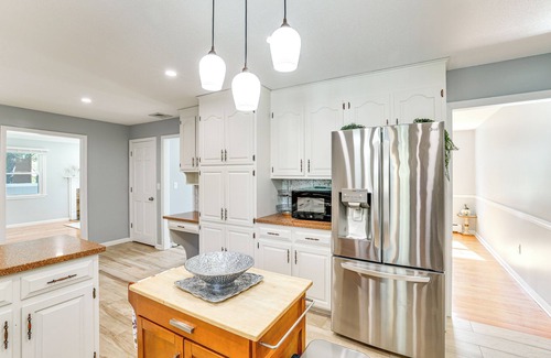 Southington House | Group Getaway w/Outdoor Oasis in Southington!