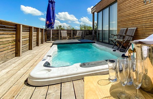 Gersfeld House | Group house with 2 saunas and 2x6 m pool