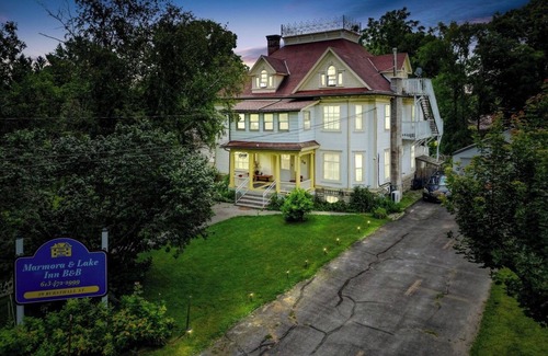 Marmora Apartment | Group stay home @Marmora and Lake Inn B & B with Indoor Pool.