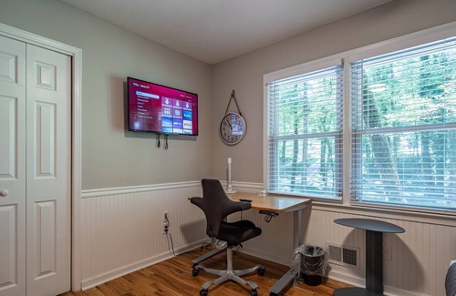 Alpharetta House | Group Stay near DT Alpharetta! Sleep 14, King Beds
