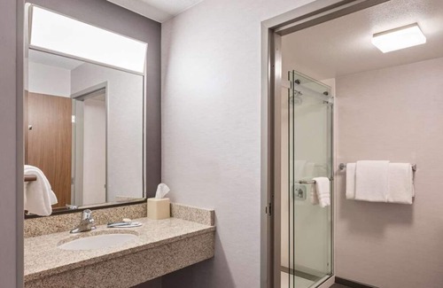 San Ramon Resort | Group Vacay! 3 Pet-friendly Units, with Free Parking and Outdoor Pool!