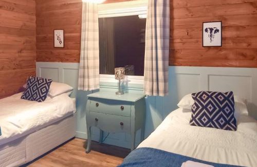 Rashfield House | Grouse Lodge