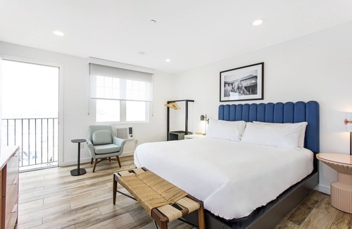 Cherry Grove Hotel | Grove Hotel