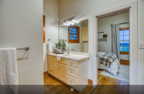Burton Other | Gruenfelden Farms-1860's restored farmhouse- hilltop views; 10 min to Round Top;