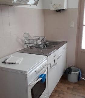 Uhart-Cize Apartment | Guéraçague Etcheverry Garaya