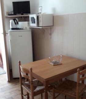 Uhart-Cize Apartment | Guéraçague Etcheverry Garaya