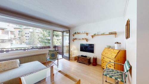 Surlej Apartment | Guardaval 13