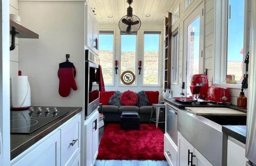 Virgin House | Guardian Angel Tiny House near Zion National Park