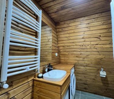 Ganisi House | Gudauri Sikhaura