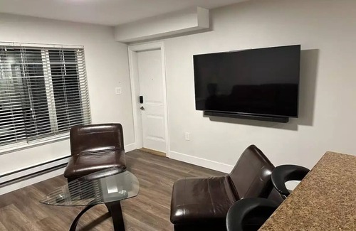 Lower Sumas Mountain Apartment | Guest apartment in Abbotsford