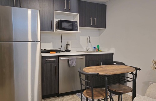 Fort Gary House | Guest Basement suite in Winnipeg