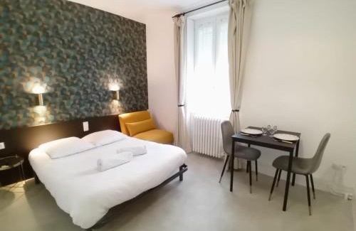 Neris-les-Bains Apartment | Guest Home location