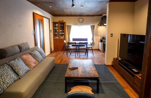 Fujuoka Cho Apartment | Guest House -海-