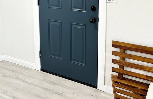 Norwalk House | Guest house 1bed-1bath in between DTLA and Orange County.