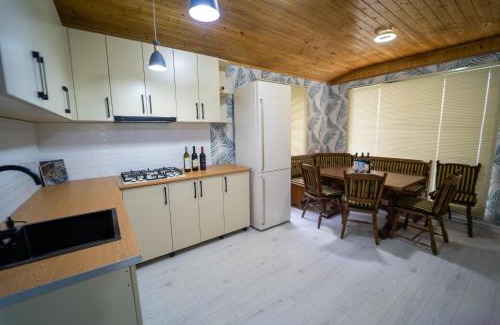 Adjara House | Guest House AKU'TSA