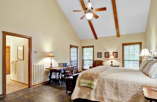 Comfort House | Guest House at RRR - A Birdy Vacation Rental