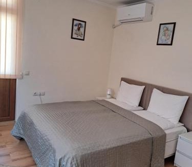 Devin House | Guest House Benita